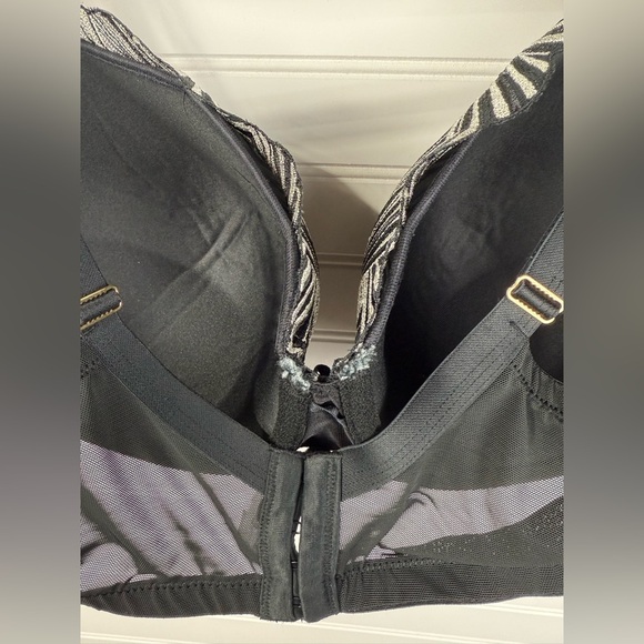 Cacique Lane Bryant Boost Balconette black and white bra. Full Figure size 40DDD - Picture 6 of 11